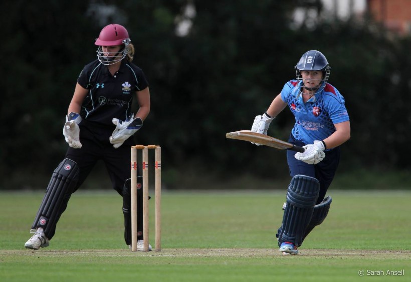 Tammy Beaumont hits international best in England T20 warm-up win