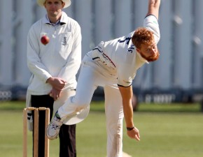 Thomas takes 7 wickets in Sussex win