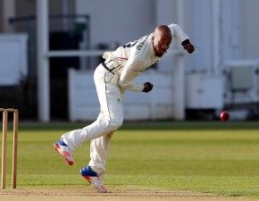 DBD takes maiden wicket as Glos salvage draw