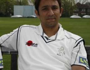 Azhar returns as Kent aim to extend their LVCC lead