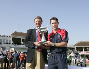 Jones named Kent player of the year for 2009