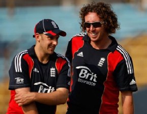 Tredwell misses out as England wrap up ODI whitewash