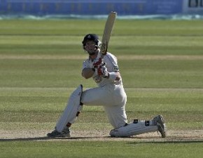 Stevens misses double hundred but Kent build a lead of 108 at The Nevill