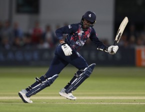 Spitfires miss out by one run