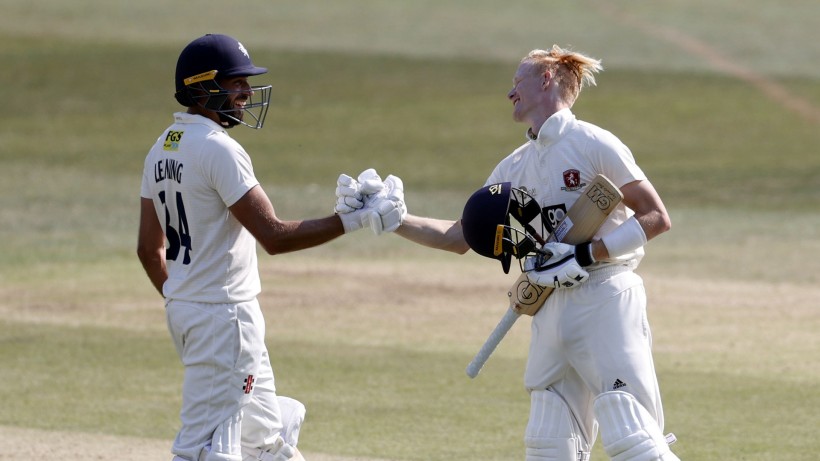 Kent pair pile on runs on Day Two