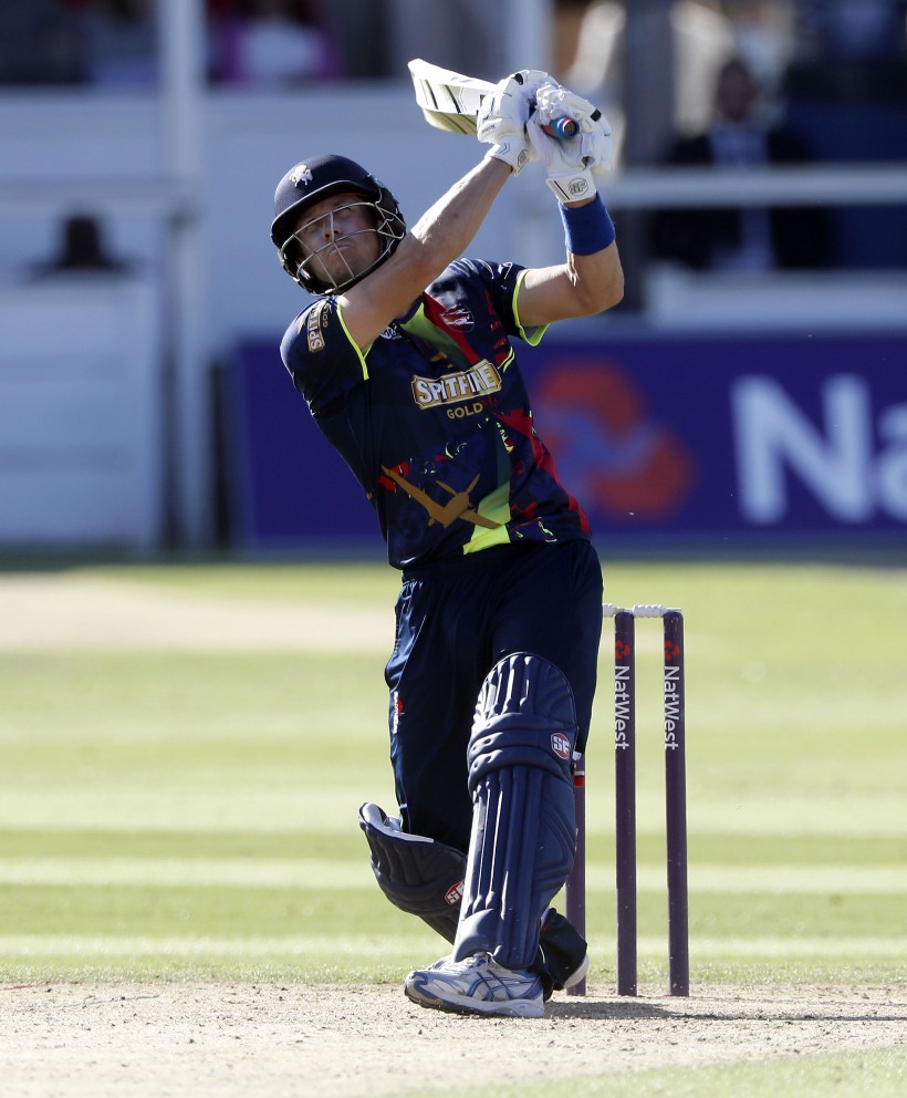 Denly and Northeast hit 50s in Glamorgan loss