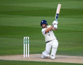 Quick wickets frustrate Kent on day one