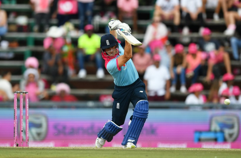 Denly helps England to victory