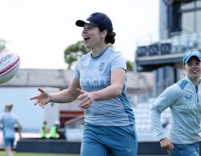 Davidson-Richards earns recall to England Women ODI squad
