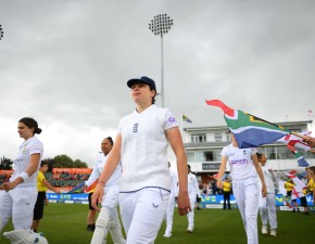 Davidson-Richards makes Women’s Test debut