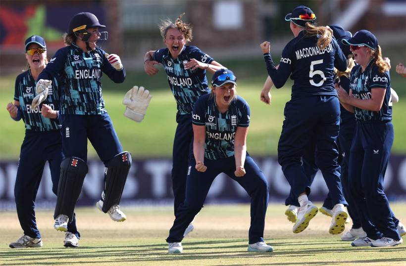 Scrivens leads England Women’s U19s to reach historic World Cup Final