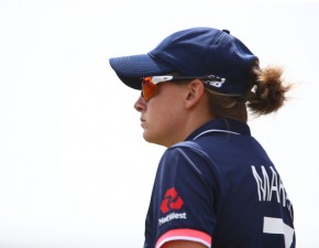 Marsh takes 4 wickets in World Cup win