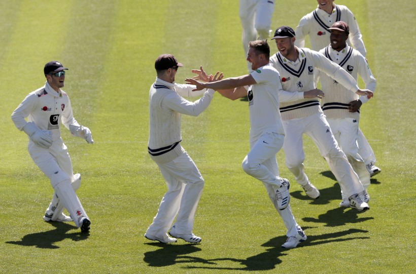FREE ENTRY on third day of Hampshire match