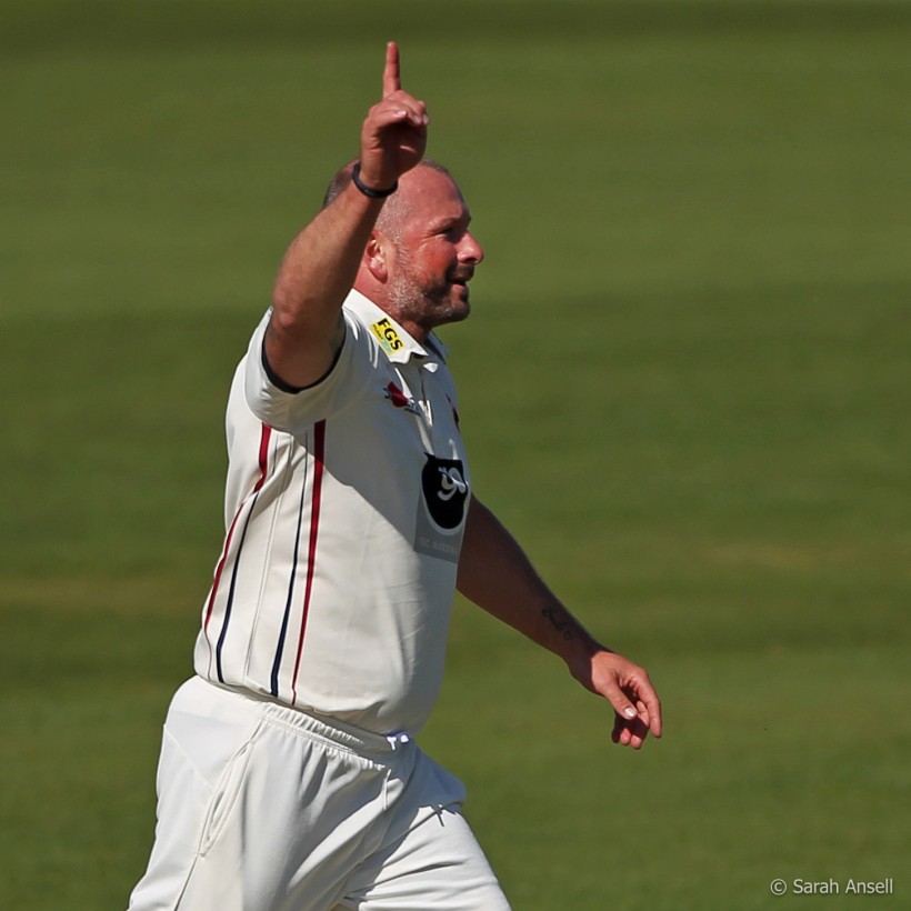 Stevens takes 5-wicket haul in Bristol draw