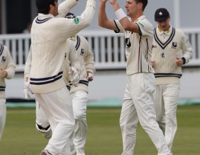 Henry claims 7 wickets on debut as Glos win on final day
