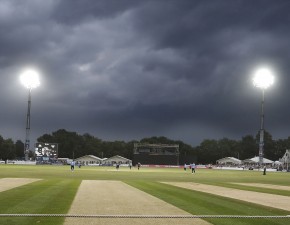 Storms cut short T20 v Sussex