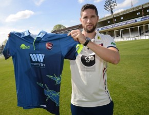 Parnell set for comeback against Sussex at Hove