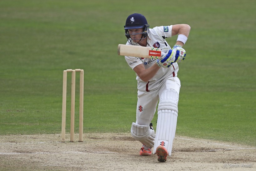 Kent build lead on day one at Hove