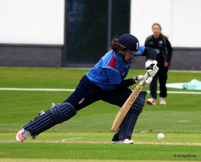 Beaumont helps England to opening ODI win in Sri Lanka