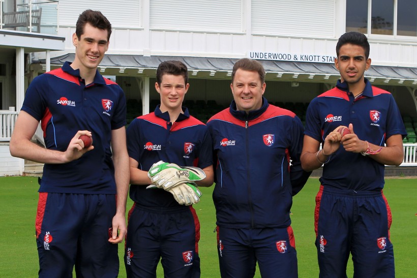 Teenagers Stock and Robinson join Kent Cricket Academy
