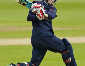 Nash guides Kent to victory at Deventer
