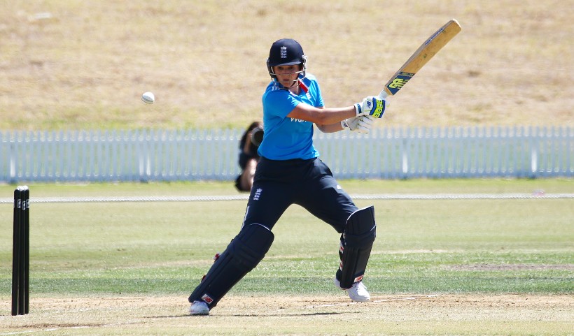 Charlotte Edwards leads England to win in opening South Africa ODI