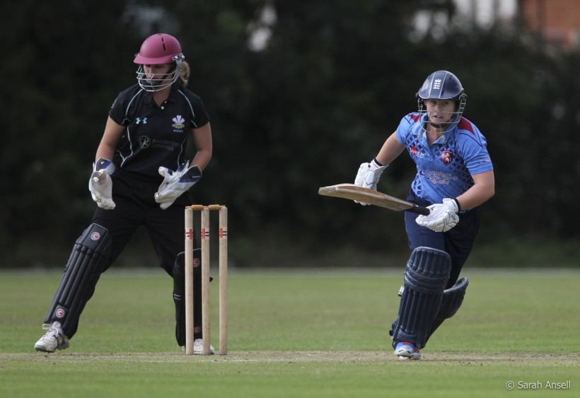 England Women win low-scoring World T20 thriller in Dharamsala