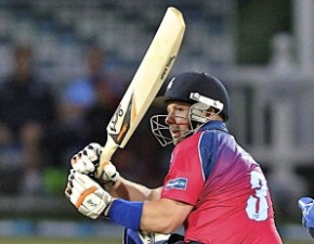 Kent overpower Surrey Lions to keep quarter final hopes alive