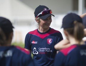 Charlotte Edwards hits century in WNCL