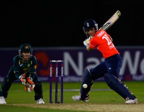 Edwards and Greenway star for England in Women’s Ashes T20 win