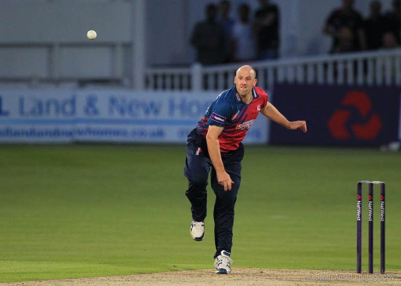 Tredwell plays for England in Natwest IT20 win over India