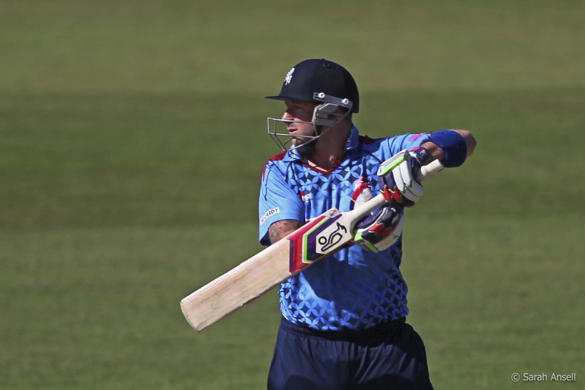 Yorkshire edge tense One-Day Cup quarter-final
