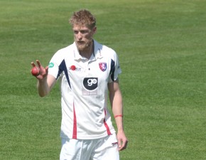 Bowlers run out of time as Kent continue unbeaten run