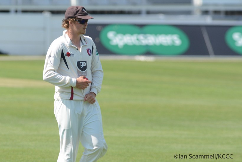 Spinners strike before Sussex salvage draw at Tunbridge Wells