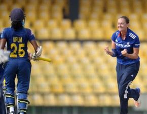 Laura Marsh passes 100 ODI wickets as England sweep Sri Lanka