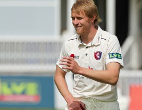 Kent denied by Foakes and Foster despite Davies and Stevens Heroics