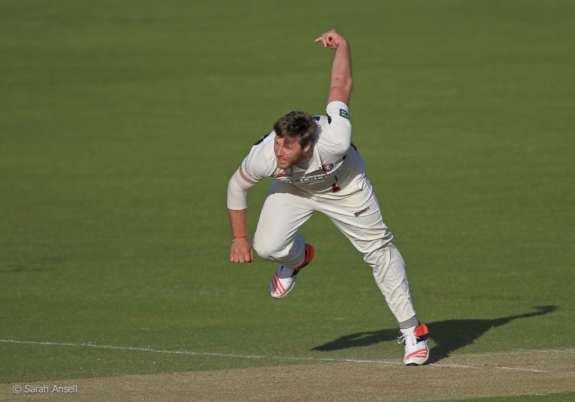 Kent v Derbyshire: Coles five-wicket haul and Northeast 85 put Kent on top