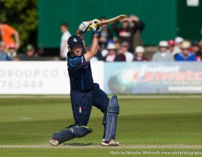 Key century leads Kent to victory