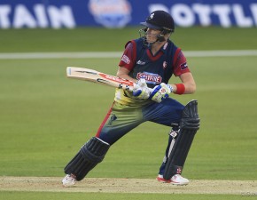 Billings receives England Lions call-up