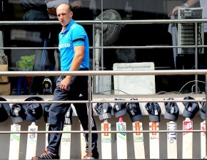 James Tredwell plays for England in second ODI defeat in Sri Lanka